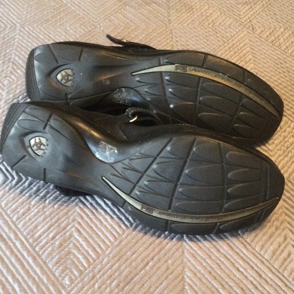 Ariat size 8 Mary-Jane black snake leather and suede shoes for women - Picture 6 of 6